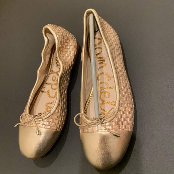 Shoes - Picture 3 of 3